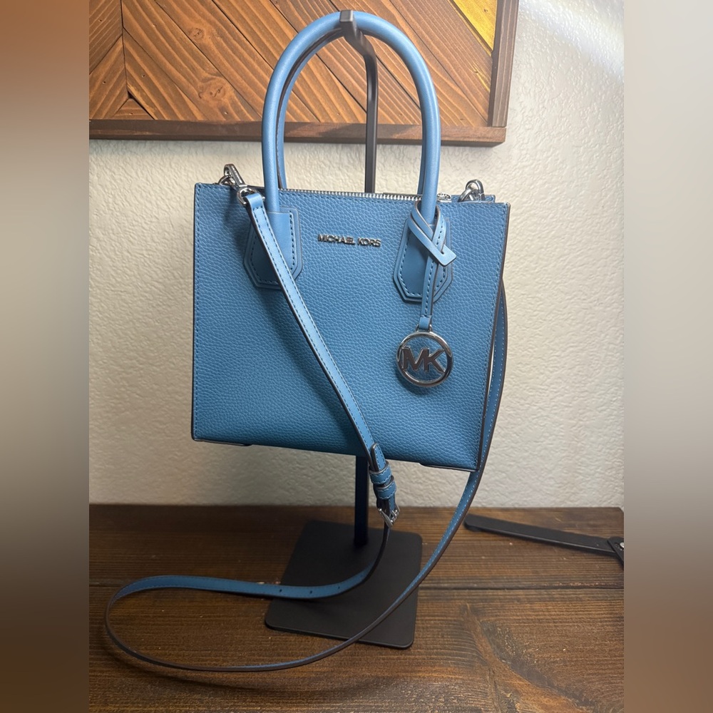 💙MICHEAL KORS small leather Accordion Tote